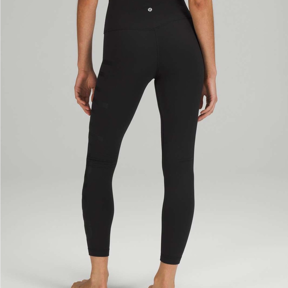 Lululemon Align High Rise 25” leggings in black. Size 6.